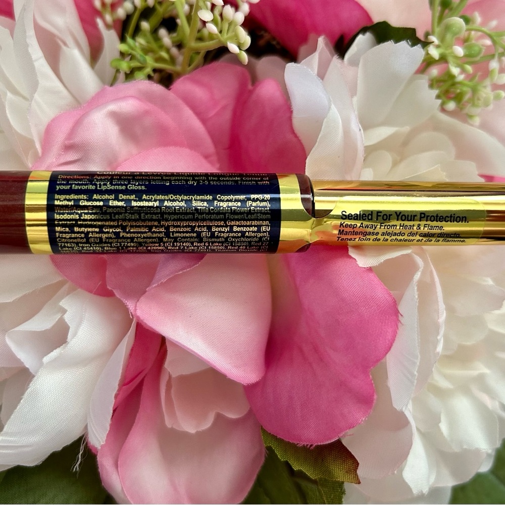 Lipsense Glam Doll color- 👄